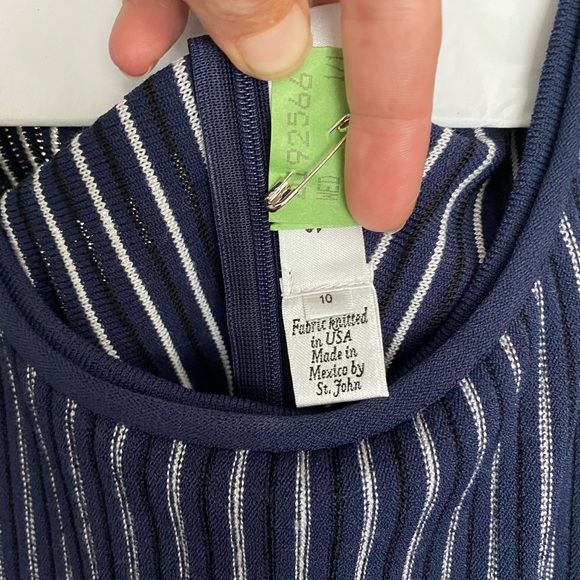 Pretty dress ….size 10 - Picture 4 of 4